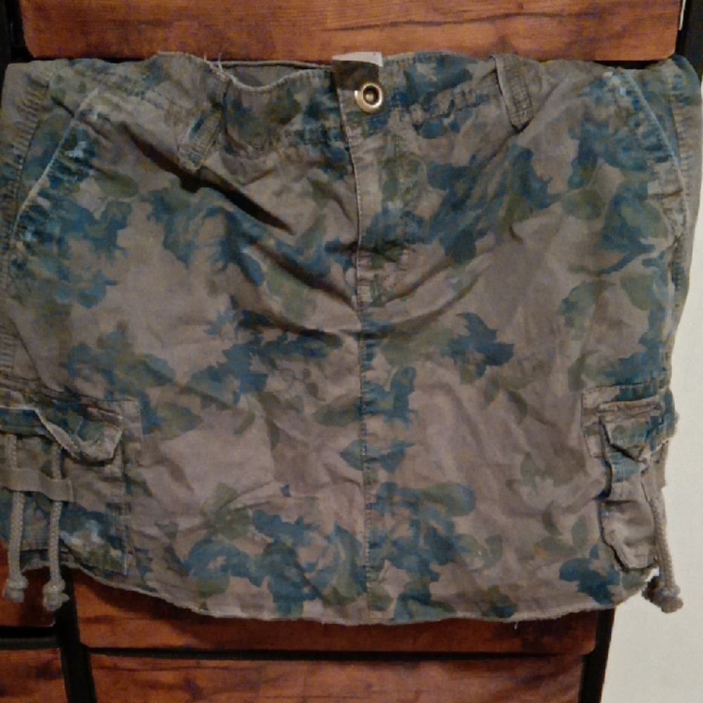 Old Navy Camouflage Cargo Skirt - Green & Brown